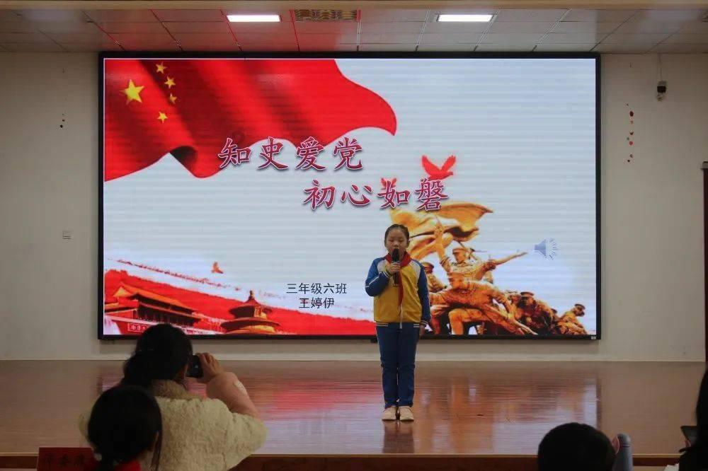恐龙绝地逃生