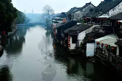 探索你觉得统一店铺招牌这件事情是有必要的嘛?统一后是更美观还是更丑了?的知识星球平台,寻找新的学习源泉