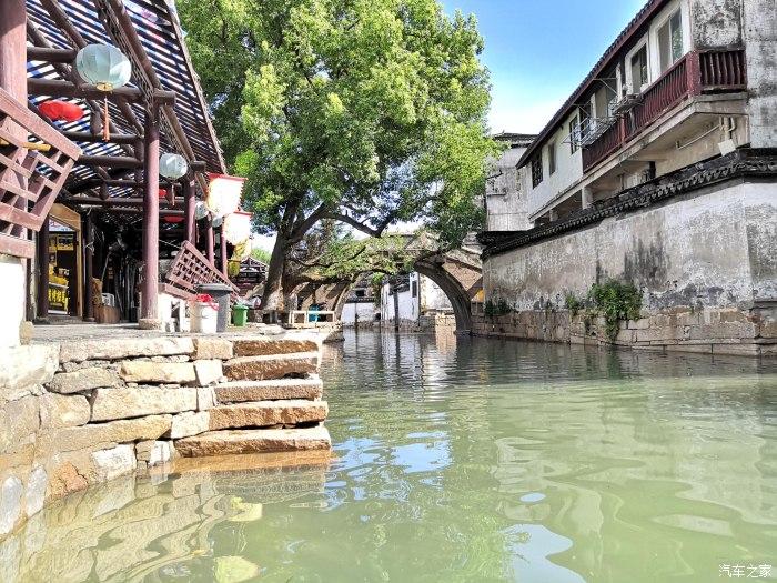 萌兔兔闯关